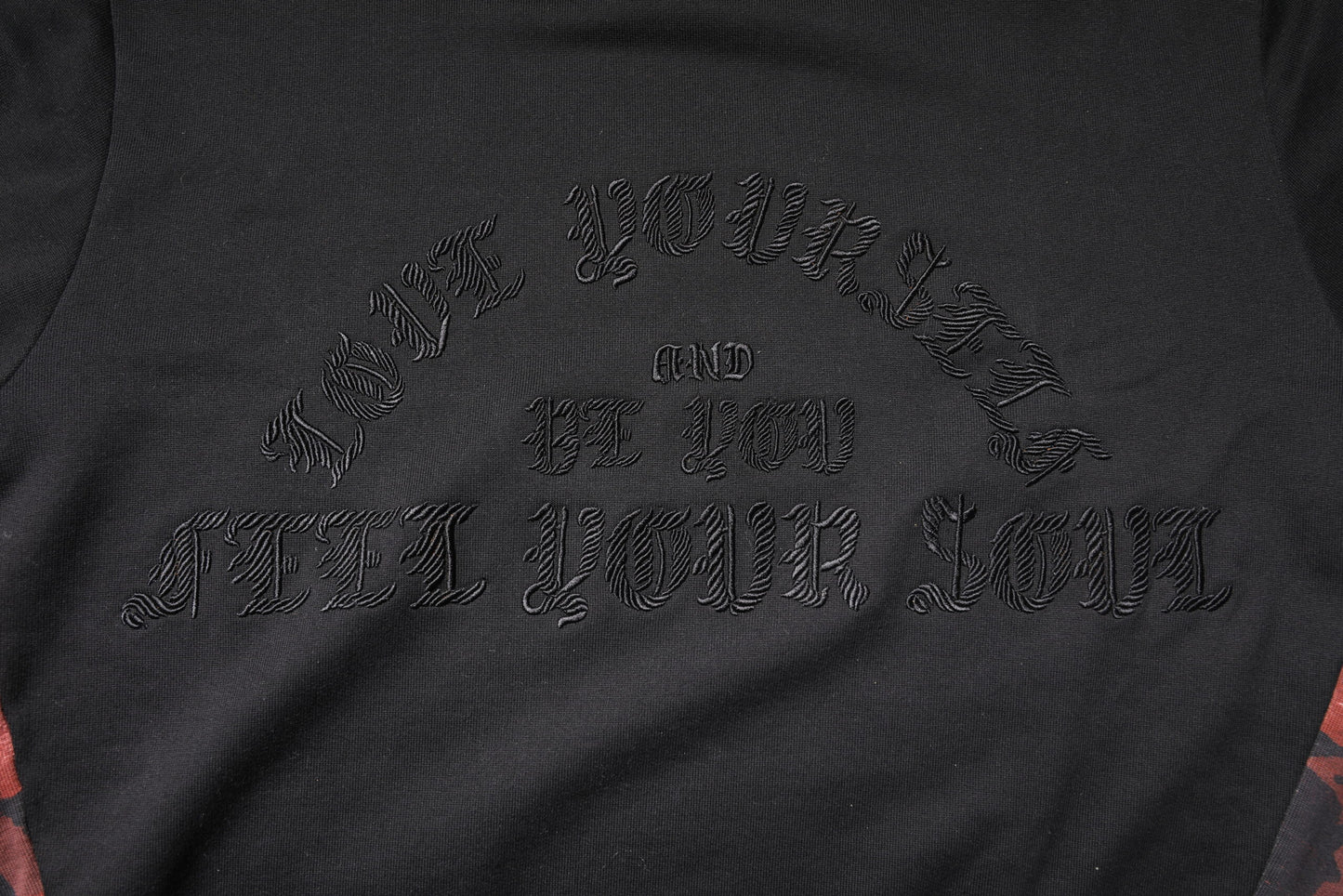 Black Embroidered Crew Neck Pullover Sweater