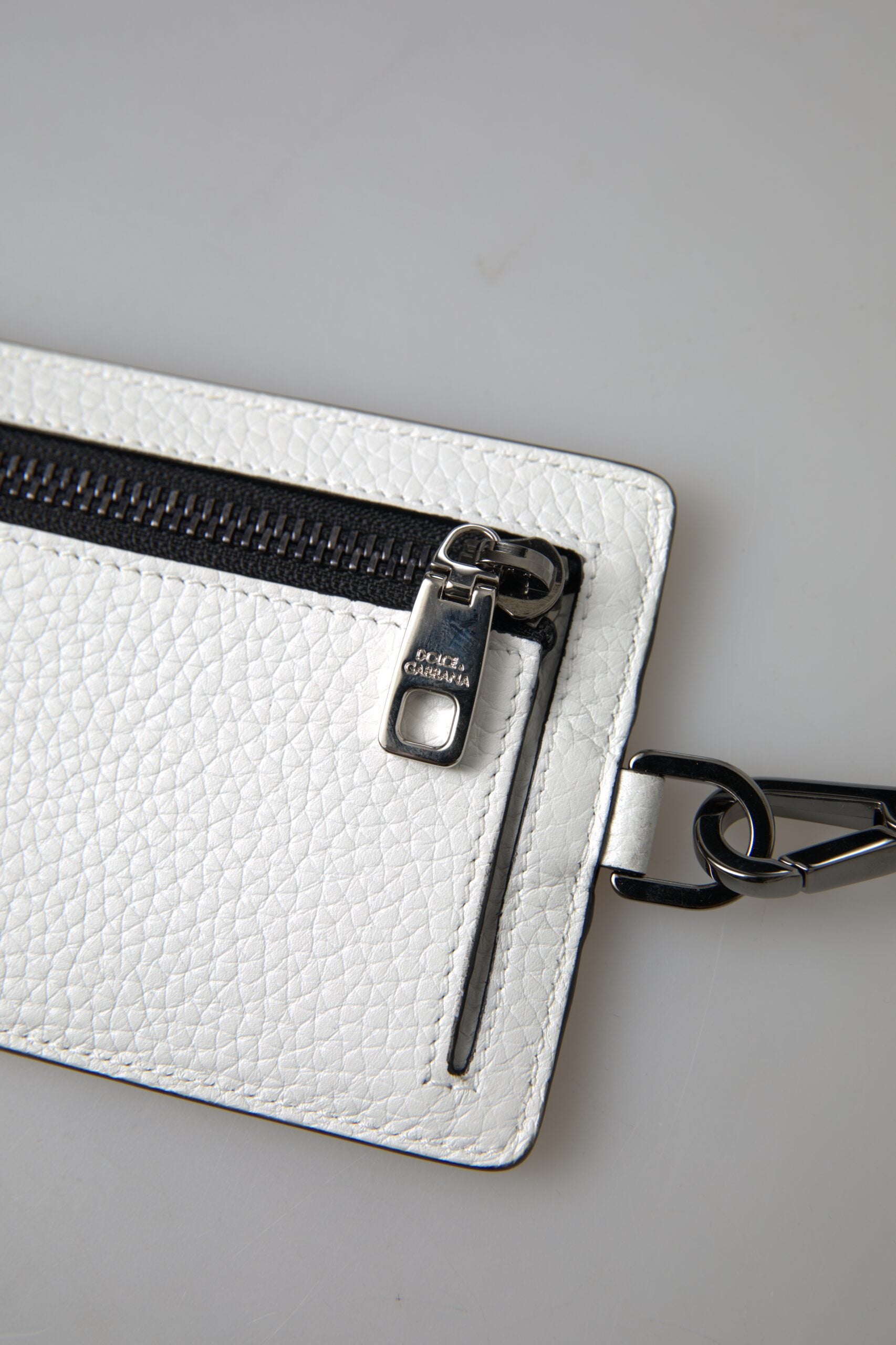 Elegant White Leather Cardholder Lanyard