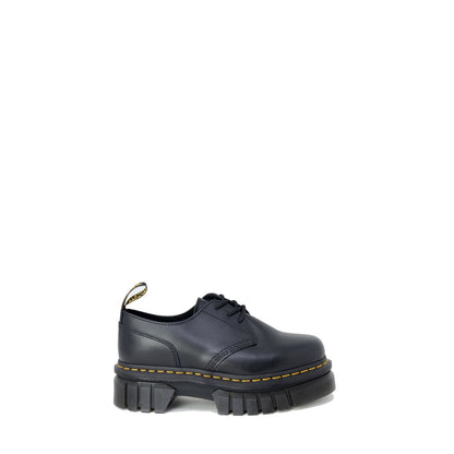 Black Leather Flat Shoe