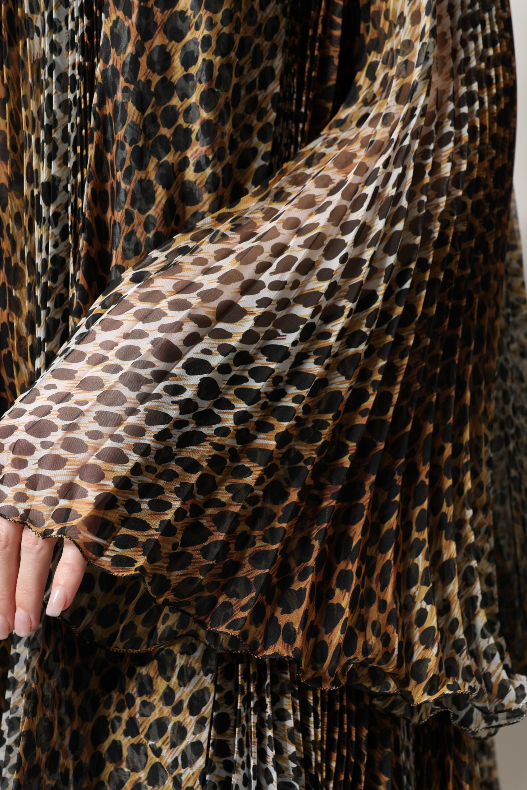 Brown Leopard Print Scarf Collared Chiffon Dress