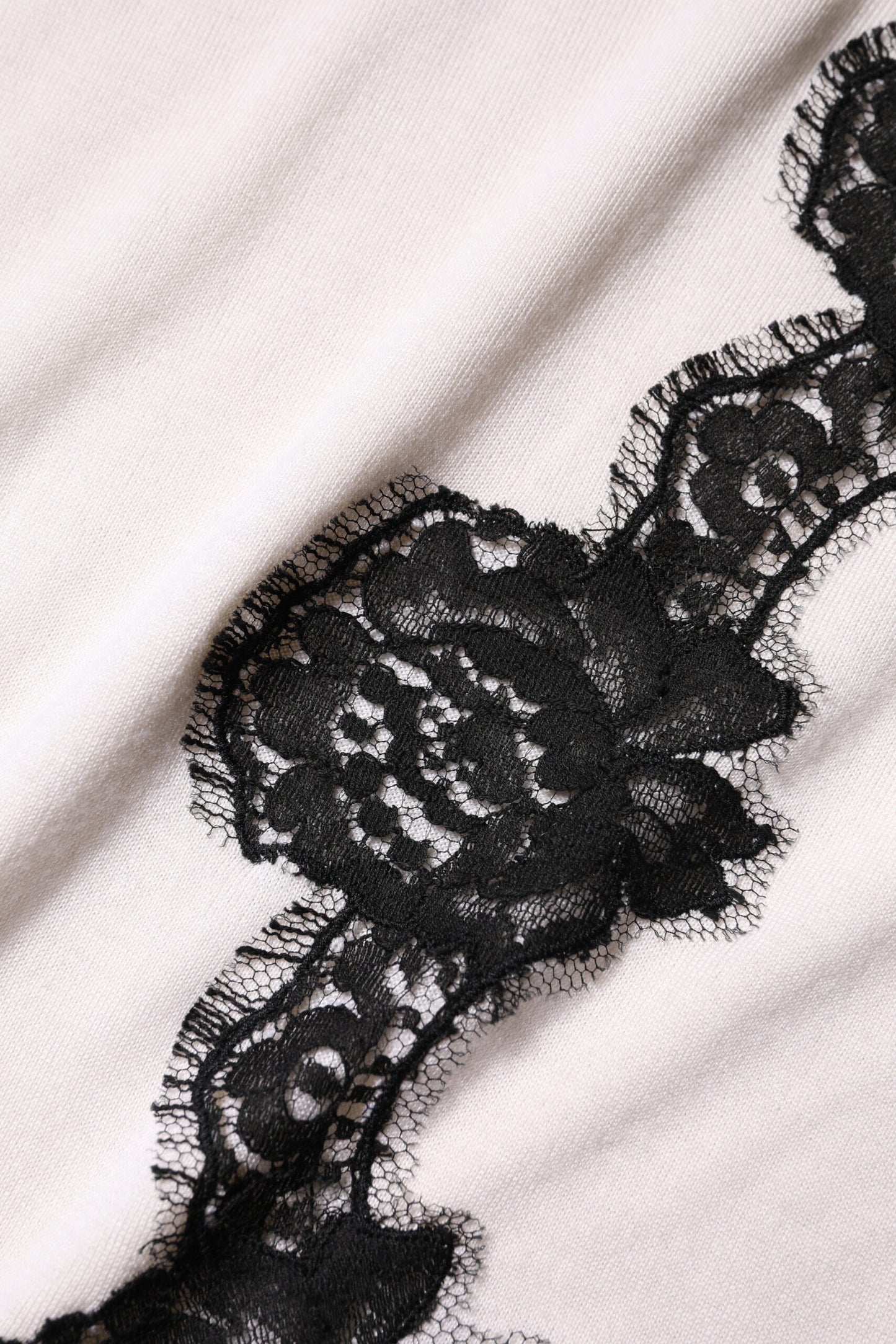 White Cashmere Floral Lace Detailing Tank Top