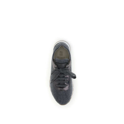 PAIR OF SNEAKERS