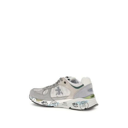 Mase Sneakers