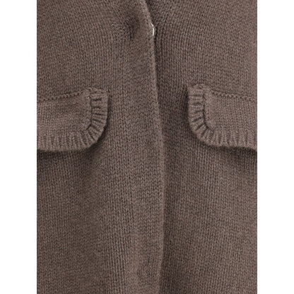 Semi-long Sweater with a front hook-and-eye closure