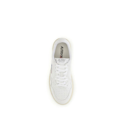 Low 01 Sneakers