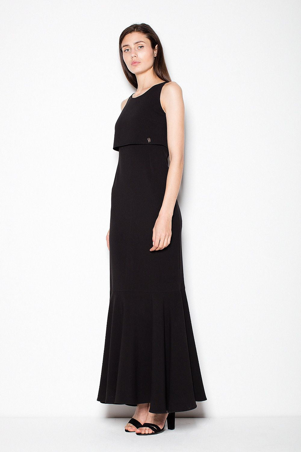 Long dress model 77158 Venaton