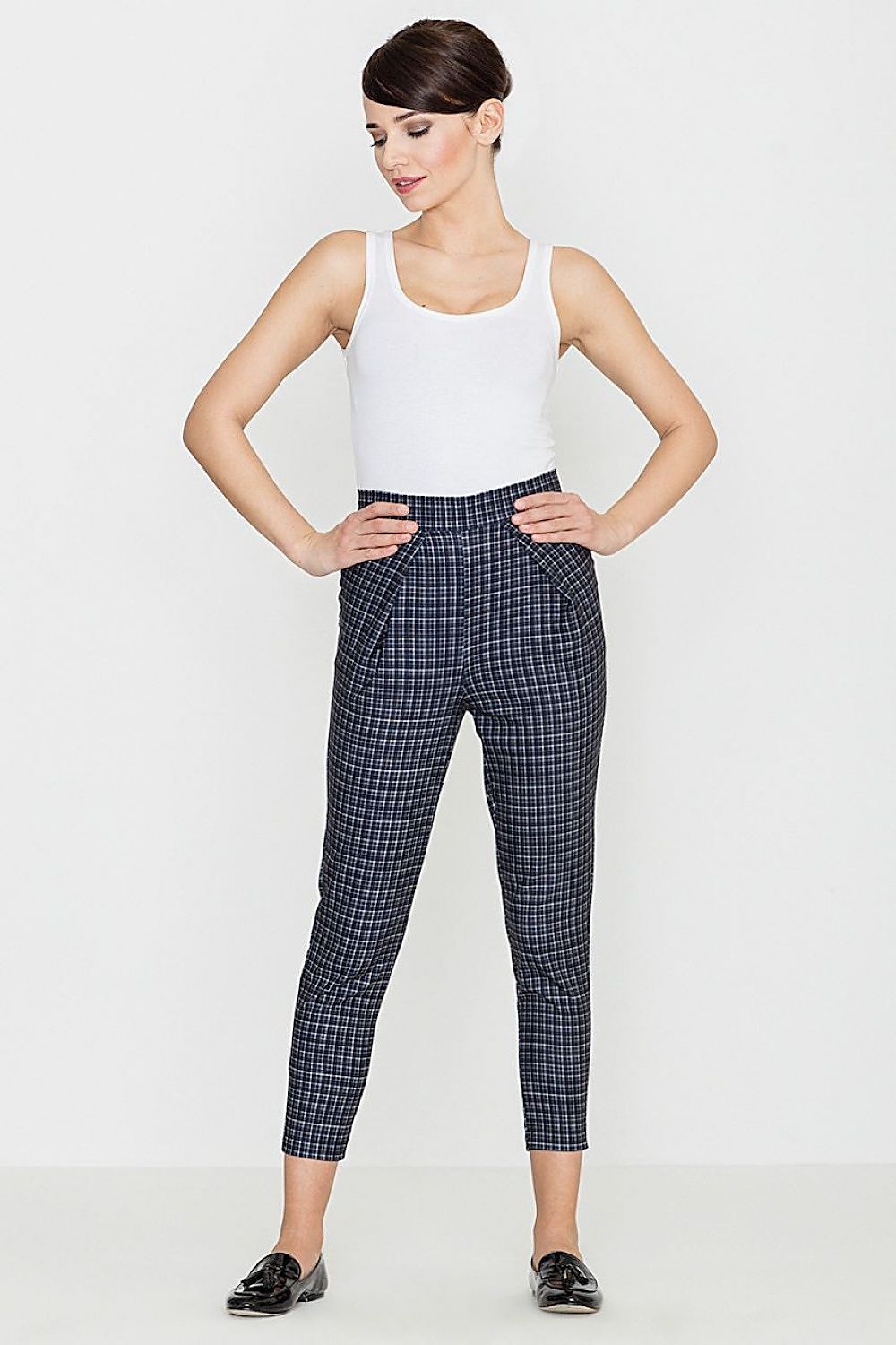 Women trousers model 114285 Lenitif