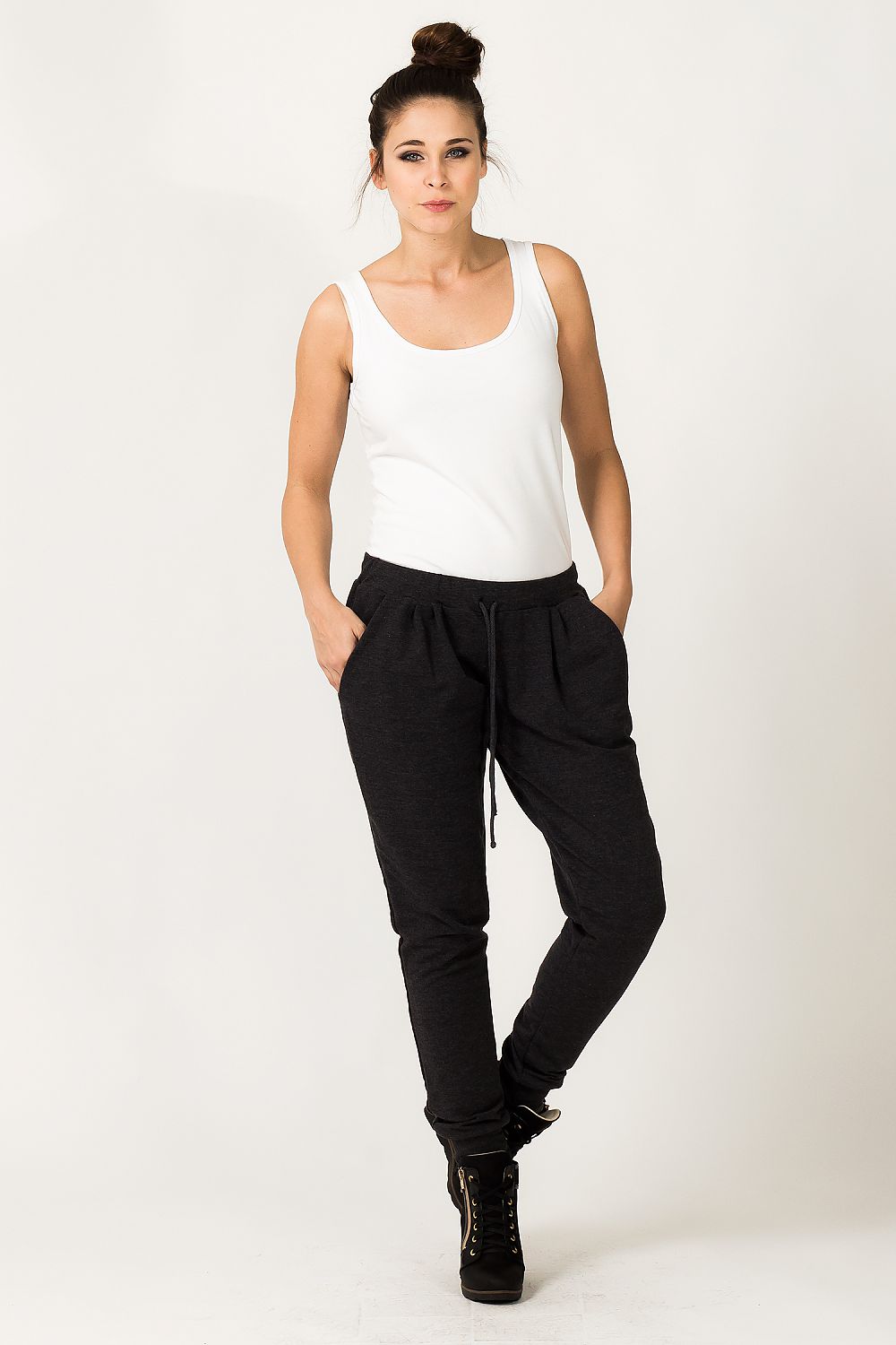 Tracksuit trousers model 36109 Tessita