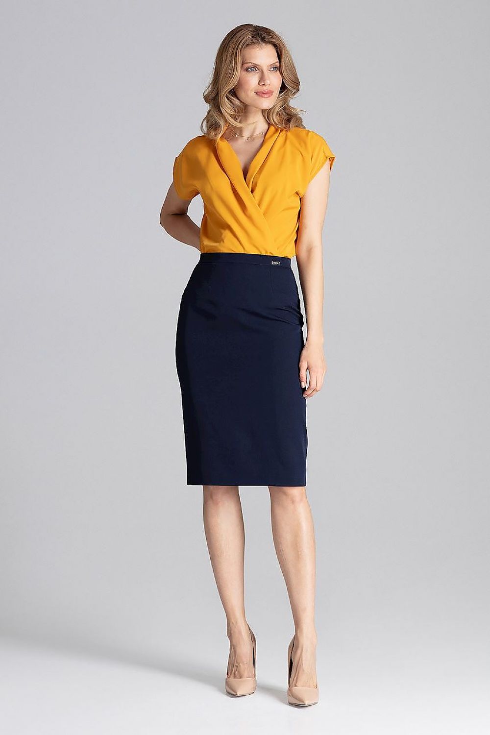 Classic skirt model 129745 Figl