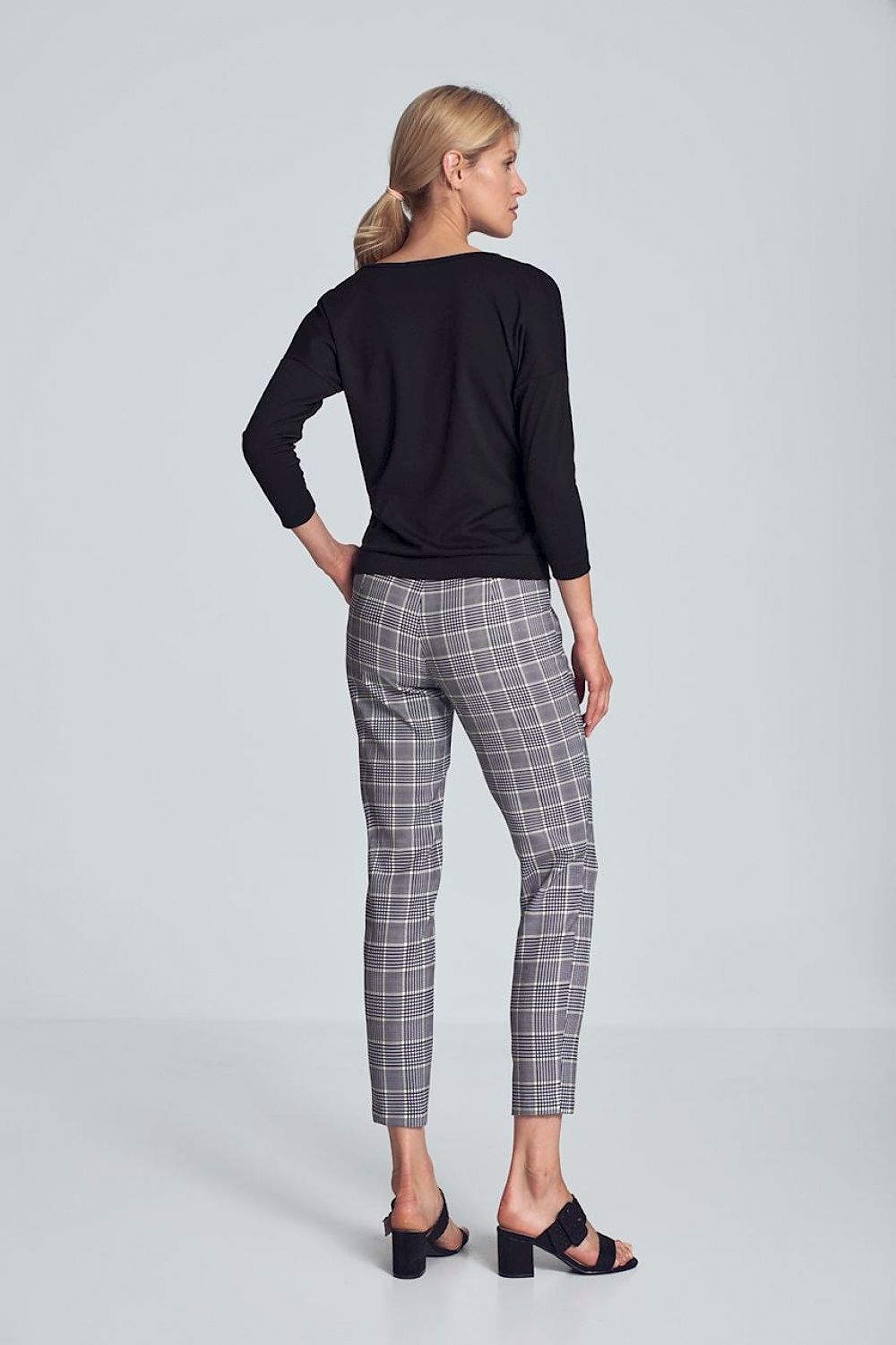  Women trousers model 150783 Figl 