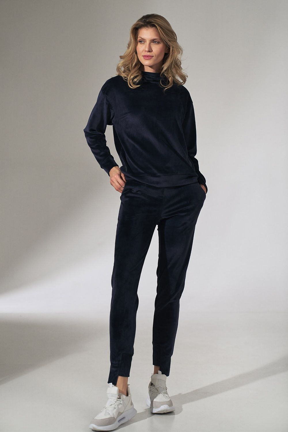 Tracksuit trousers model 151803 Figl